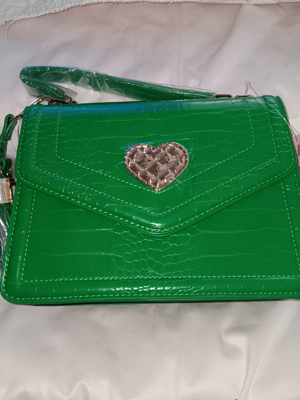 Olivia Miller Green Croc-Embossed Dual Crossbody Or Handbag with Gold Heart NWT